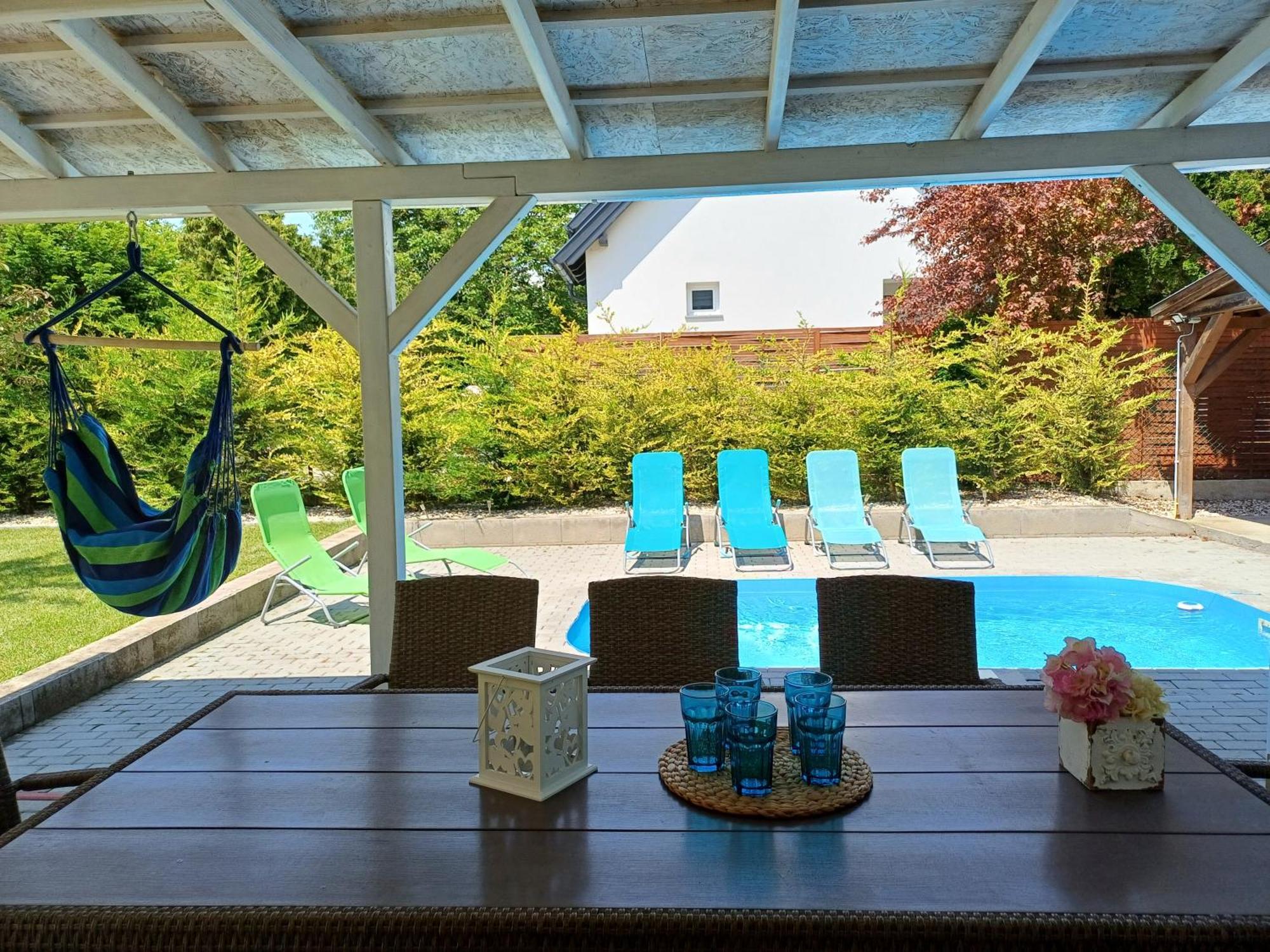 バラトンアカラッチャ Oliva 8 Fos Balatoni Nyaraloヴィラ エクステリア 写真
